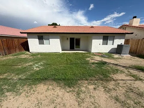 51345 Avenida Velasco — Photo 17