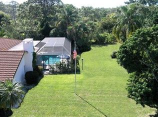 693 Gordonia Rd, Naples, FL 34108