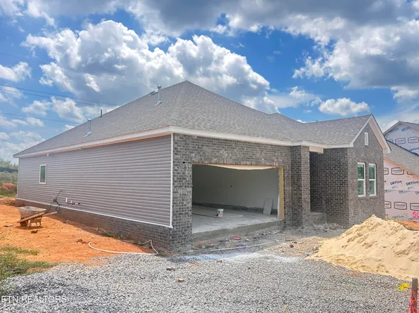 117 Thuja Tree Ln #51, Lenoir City, TN 37771
