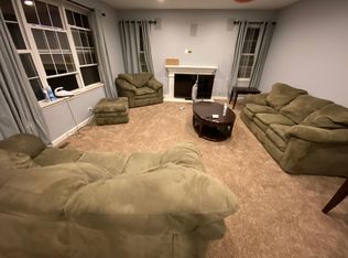 2523 Bluewater Dr, Wauconda, IL 60084