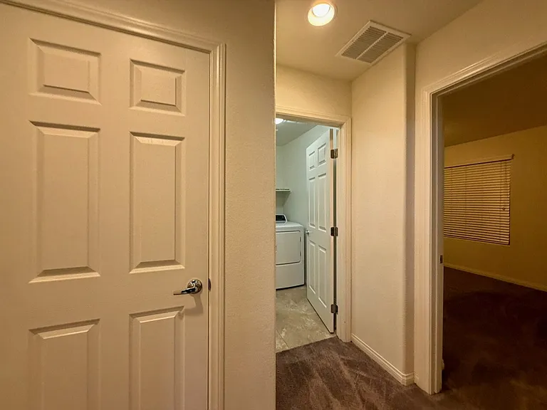 5844 Middle Rock St — Photo 29