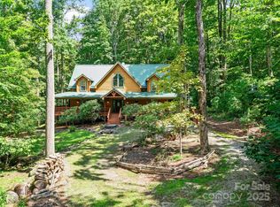 917 Odoms Chapel Rd, Bakersville, NC 28705