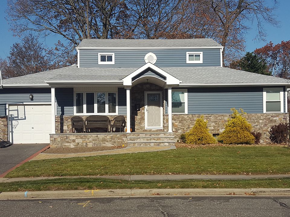 1st image of 107 N Pine St