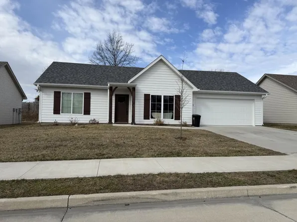 125 N Luna Ln, Columbia, MO 65201