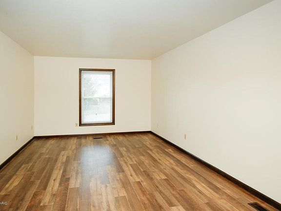 57779 Rumshire-103