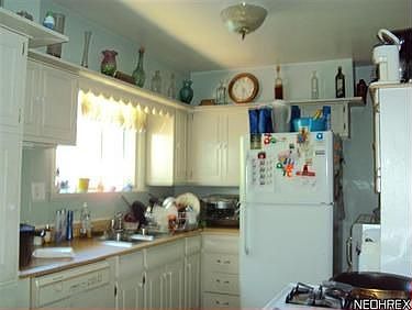 3rd image of 618 Sherrie Ln
