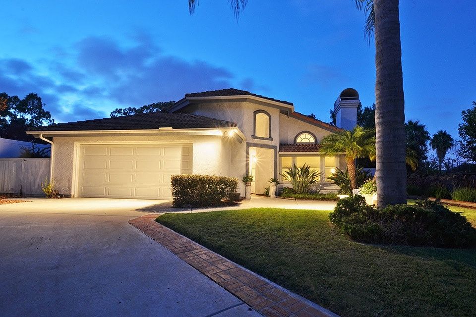 1st image of 618-20 Poinsettia Park Ct