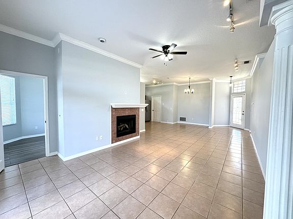 5th image of 408 Fenwick Ct