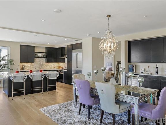 4th image of 2665 5th Ave Unit 208