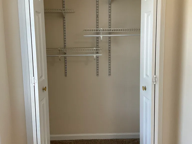 415 E Holston Ave #4 — Photo 29