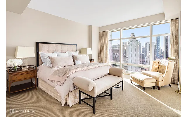 Rented by Douglas Elliman | media 22