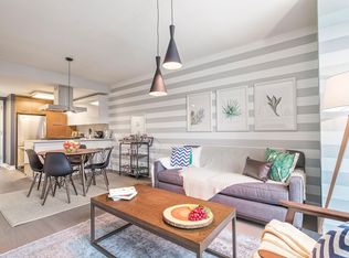 450 W 42nd St APT 26G, New York, NY 10036