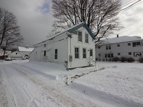 4th image of 235 Maple Street