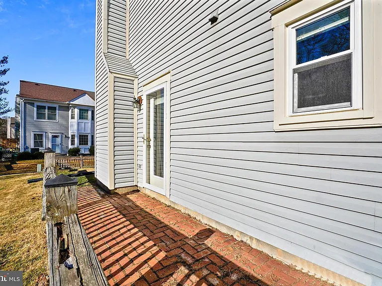 14324 S Shore Ct — Photo 17