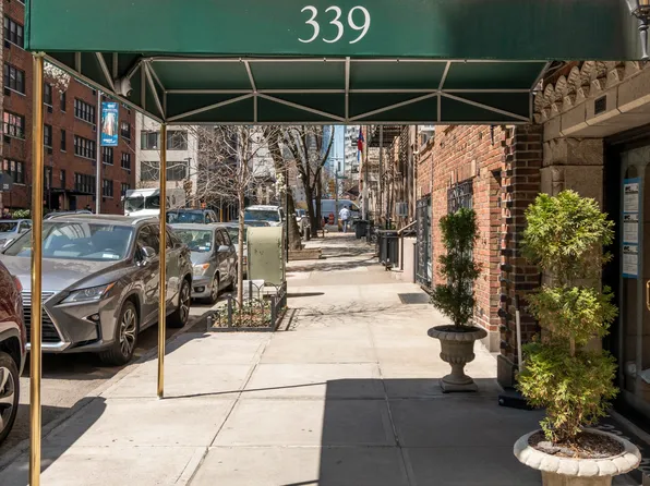 339 East 58th Street 7H image 7 of 7