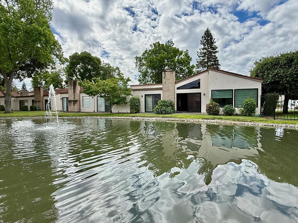 1st image of 1934 Venetian Dr