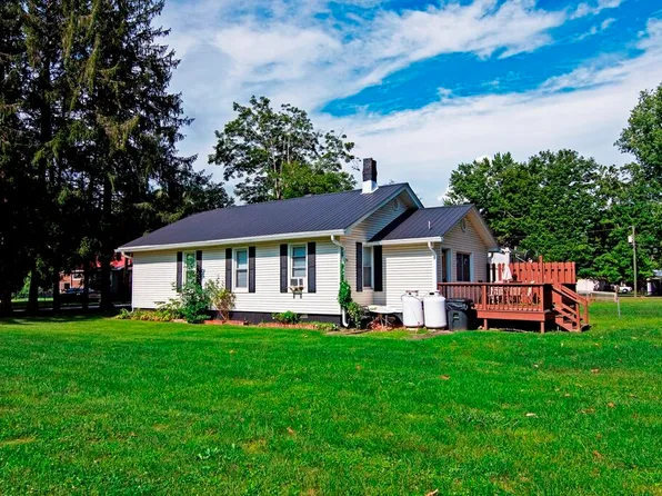 134 Maple Ave E, Alderson, WV 24910