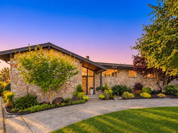 11469 Marine View Drive SW, Seattle, WA 98146