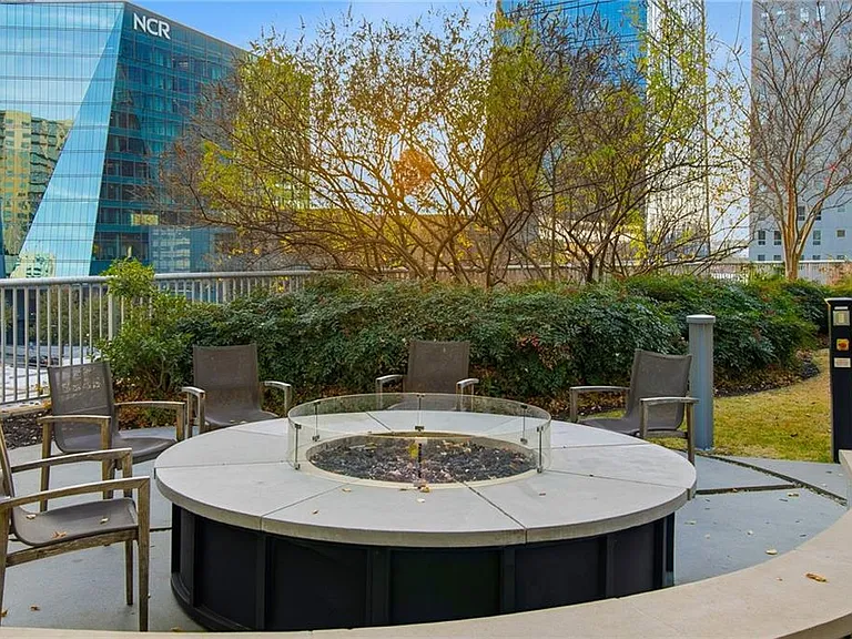 44 Peachtree Pl NW #424 — Photo 30