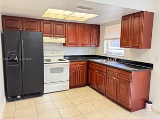 5329 NW 27th St #D3, Fort Lauderdale, FL 33313