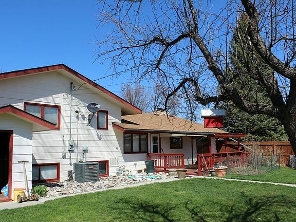 5th image of 606 W 1st St