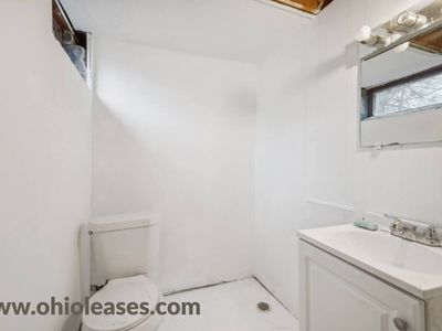 17632 S Miles Rd, Cleveland, OH, 44128