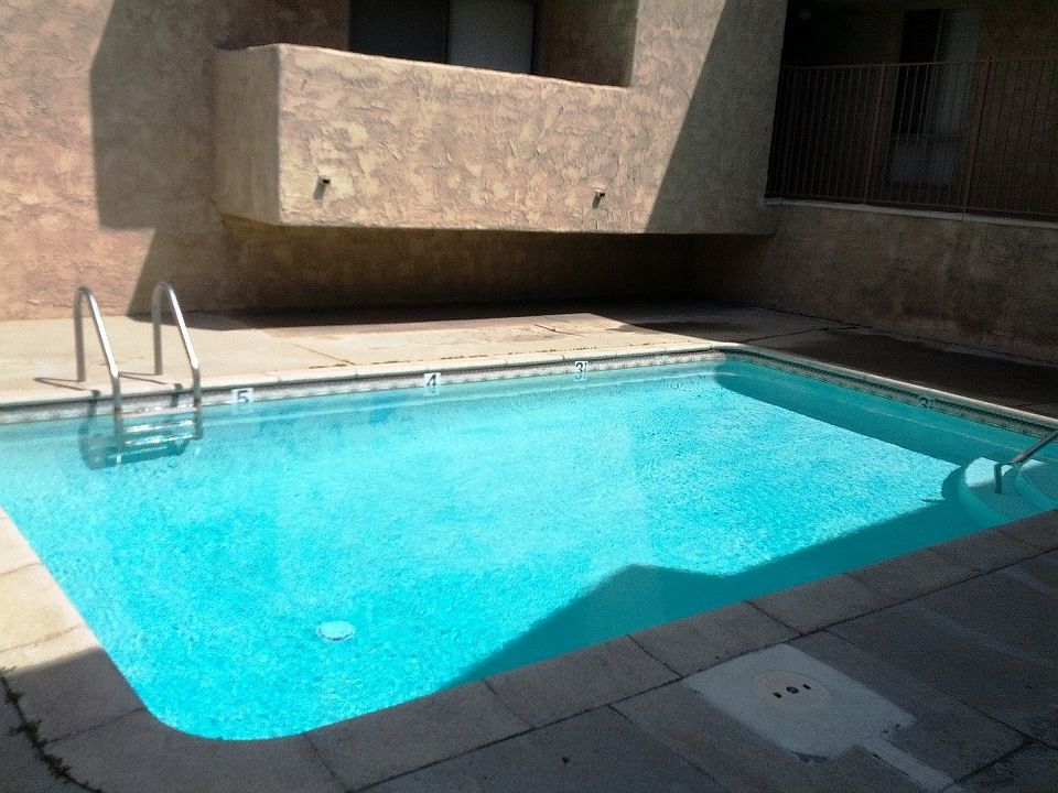 Apartment Pool