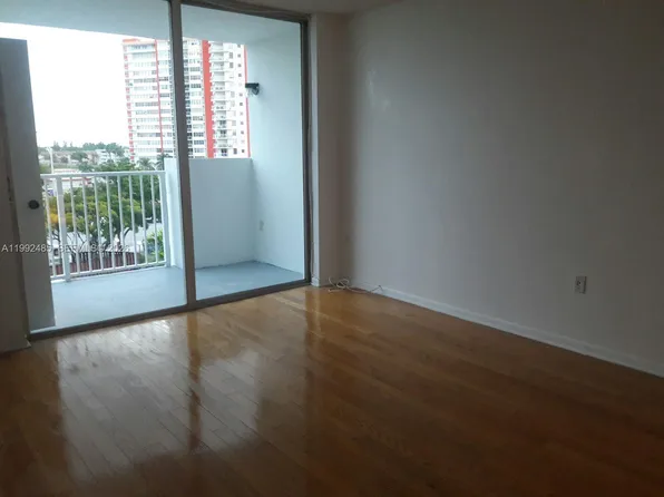 1200 NE Miami Gardens Dr, Miami, FL