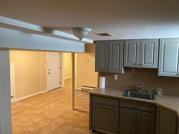 4th image of 281 Melba St Floor Basement