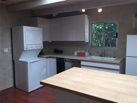 3rd image of 2719 S Citrus St