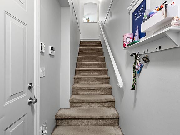 4th image of 19141 124th Ave #33