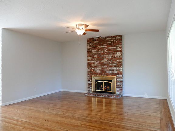3rd image of 2500 Saint Francis Dr