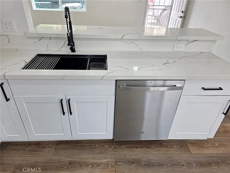 558 Atlantic City Ave #B — Photo 4