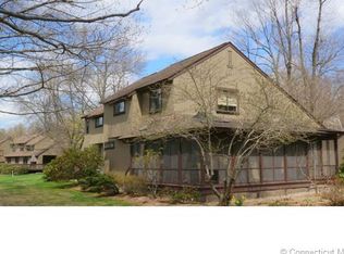 25 Byron Dr #25, Avon, CT 06001