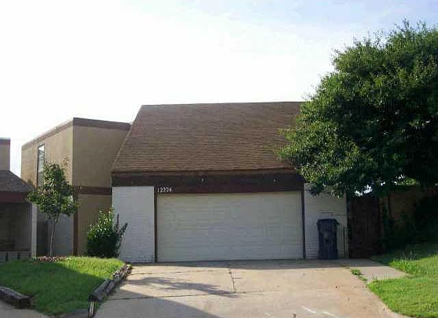 1st image of 12224 N Stratford Dr