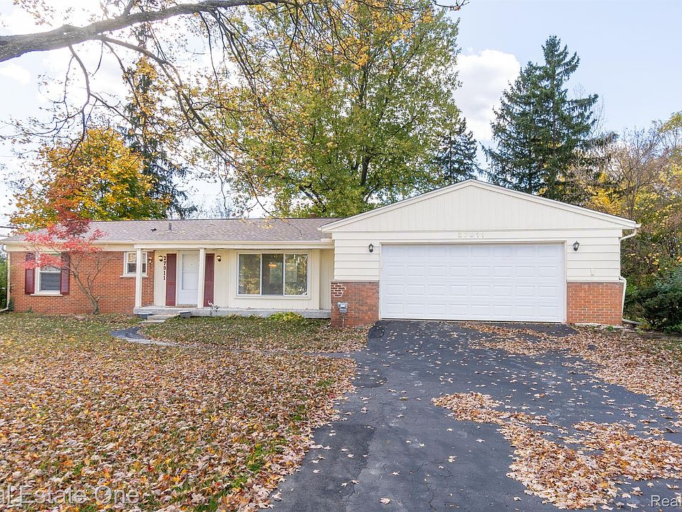 1st image of 27911 Kendallwood Dr