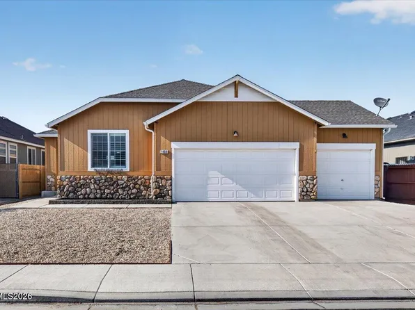 1460 Shadow Ln, Fernley, NV 89408