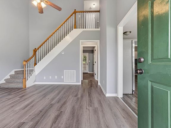 5th image of 377 Brook Mead Dr