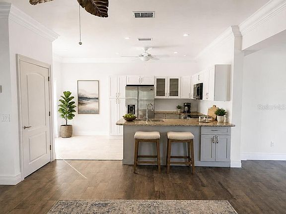 5th image of 1343 Underhill Cir