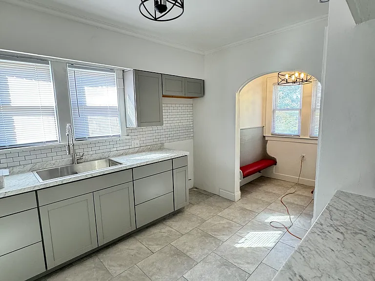 11043 Wilshire Dr — Photo 7
