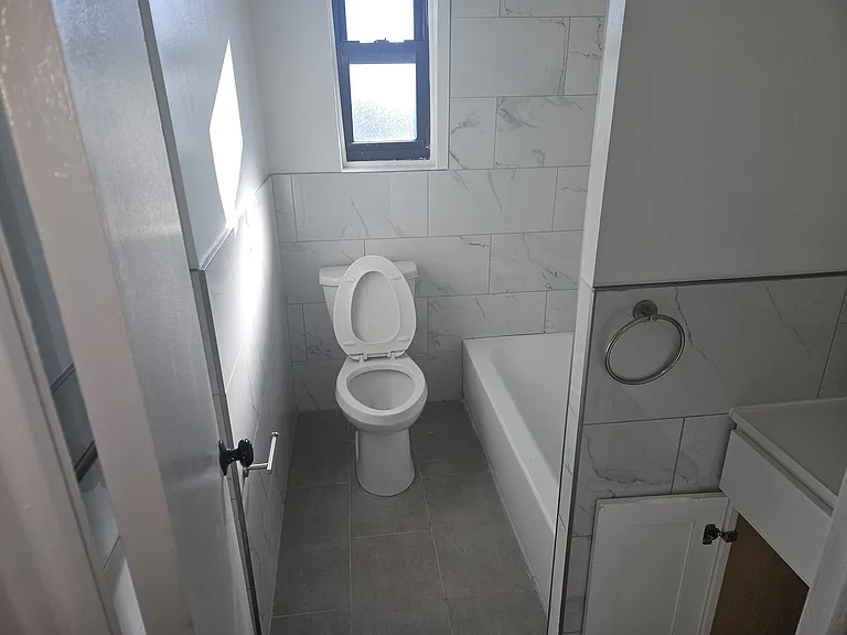 1034 Kennedy Blvd — Photo 9
