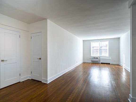 4th image of 20-02 Seagirt Blvd #5F