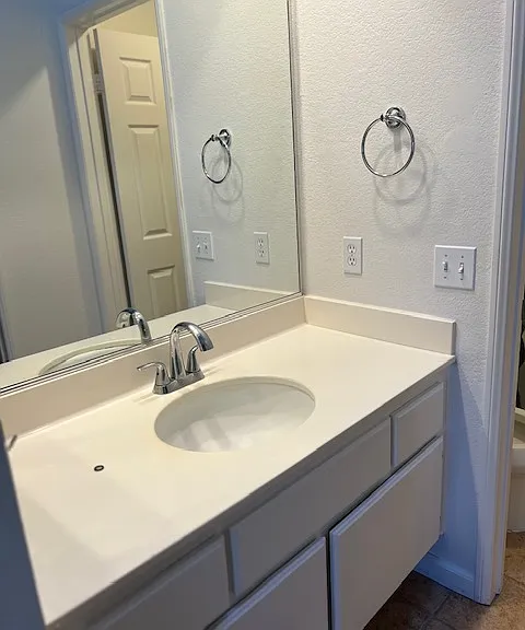 5473 Spanish Oak Ln #B — Photo 16