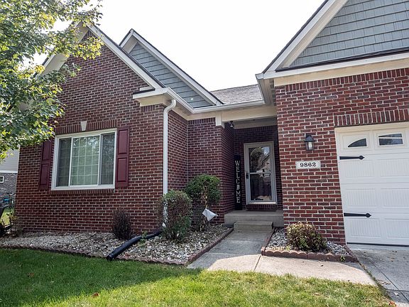 2nd image of 9862 N Port Dr