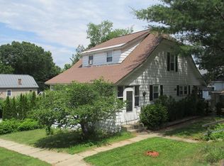 25 Goddard Ave, Turners Falls, MA 01376