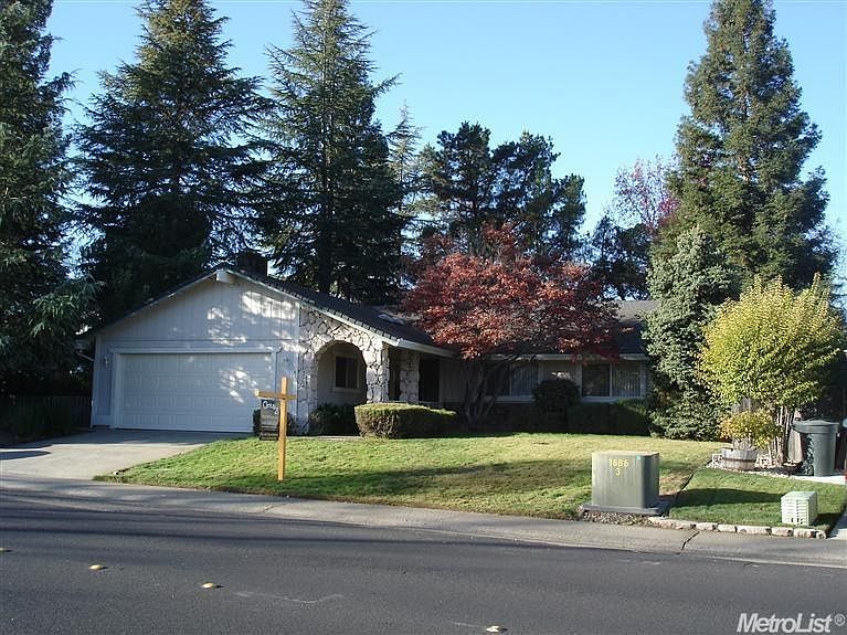 1st image of 1413 Vista Creek Dr