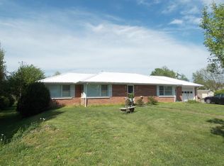 301 Hickory Hill Dr, Nicholasville, KY 40356