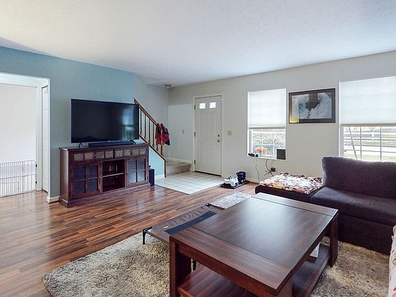 3rd image of 3466 E Prescott Cir