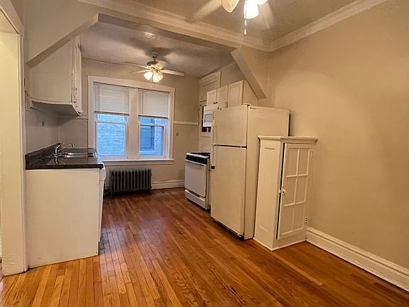 4th image of 5002 N Springfield Ave #3902-1B