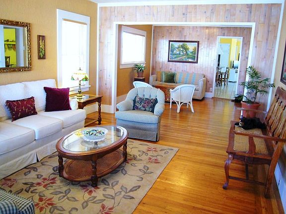 Formal living room